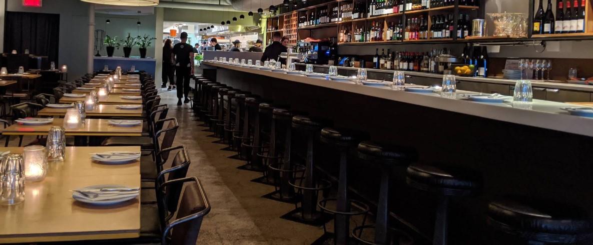 Salle à manger du restaurant Cadet
